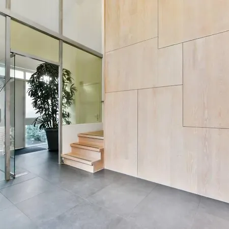 Luxurious With Open Views *