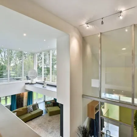 Luxurious With Open Views *