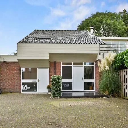 Luxurious With Open Views *
