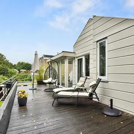 Luxurious With Open Views * Amstelveen